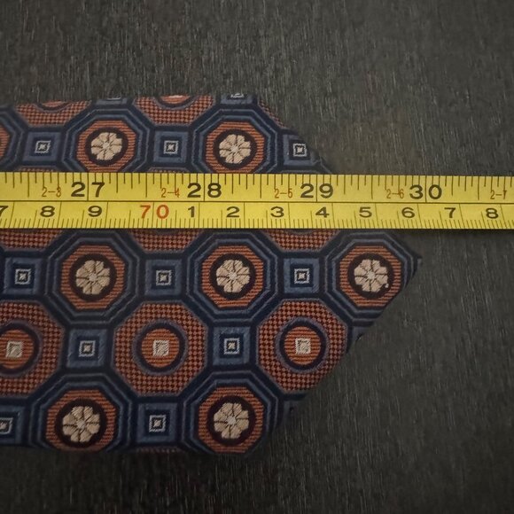 JOS. A. Bank Reserve Mens 100% Silk Tie Geometric Floral Pattern - Picture 7 of 7